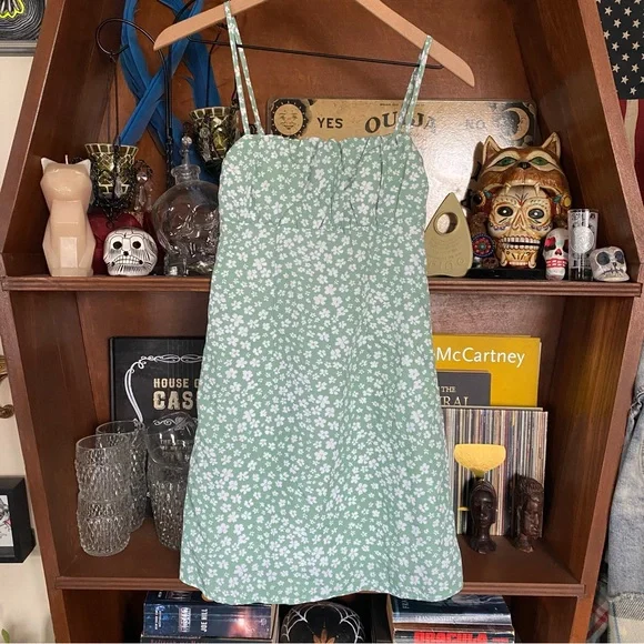 Princess Polly - Tallie Mini Dress Green Floral - size 0 - Picture 2 of 7